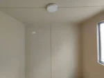 Contenedor marítimo de 20 pies modificado con oficina y baño completo - Imagen 4